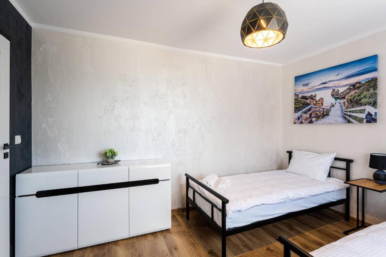 Villa Sol Oswiecim Bagian luar foto